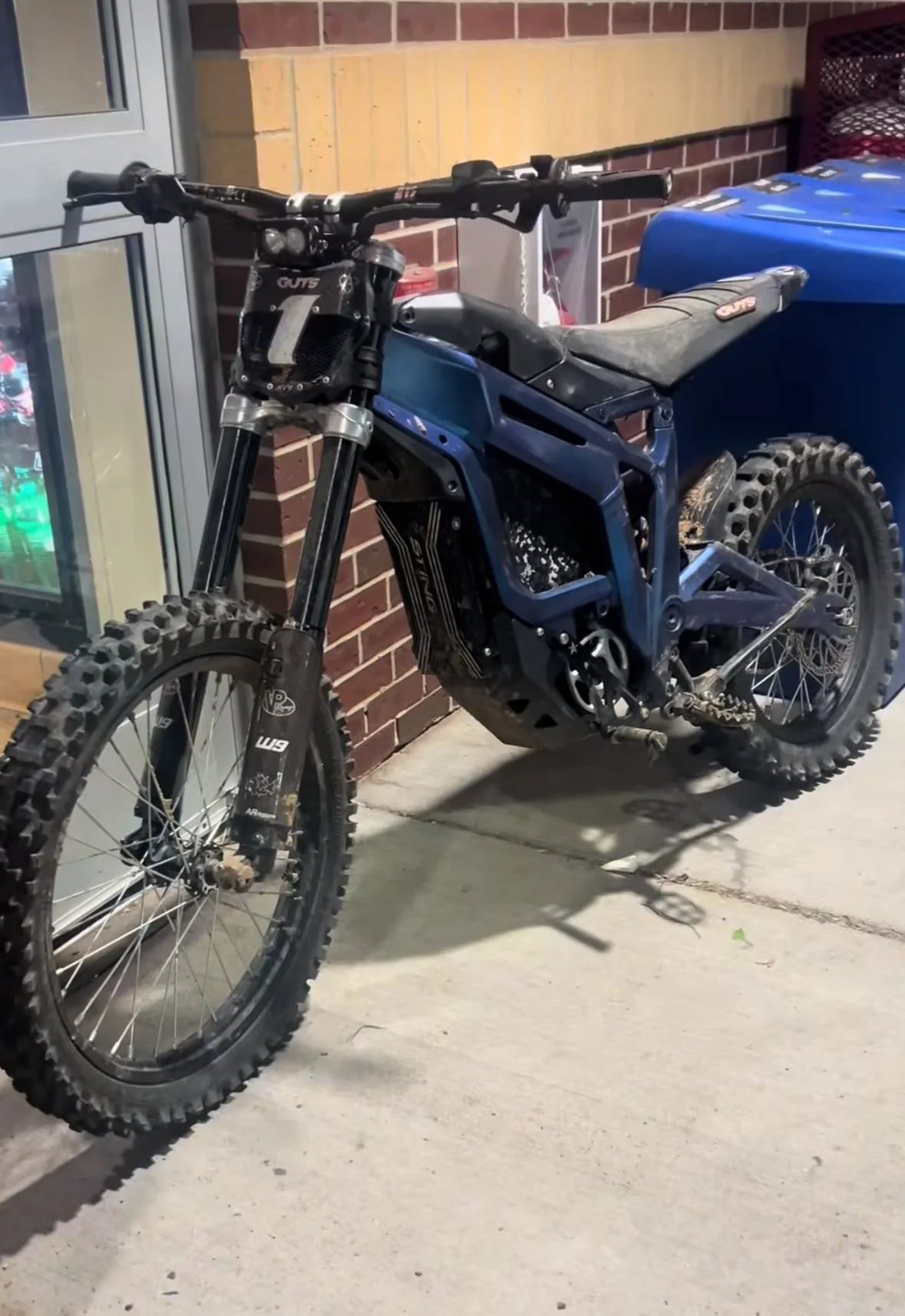 Talaria Sting Titanium Bolt kit